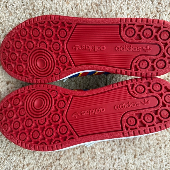 Adidas Shoes - Picture 4 of 4